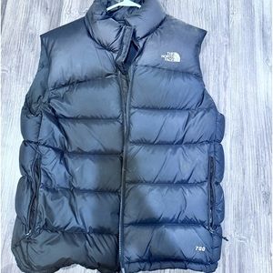 Men’s North face down vest